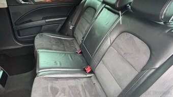 Škoda superb kombi 2,0tdi - 103kw,  r.v. 2012 - havarovaný - 12