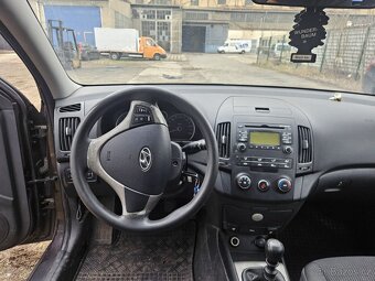 HYUNDAI I30 1.6 85KW - 12