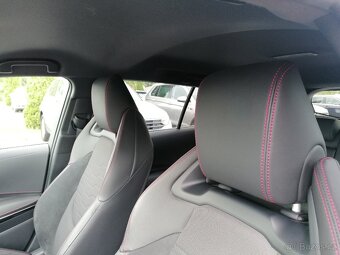 Toyota Corolla 1.8 Hybrid Premium, 88 502KM - 12