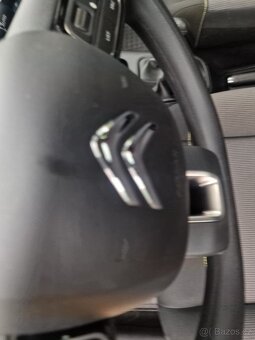 Citroen C3,1.2 PureTech,60kw,,zakoupeno jako nové v ČR,2.maj - 12