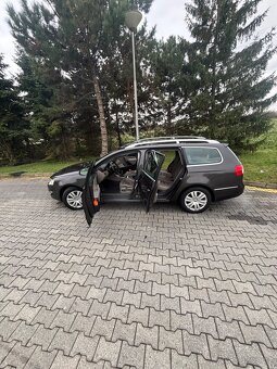 Volkswagen Passat B6 Variant 2.0 TDI 4Motion - 12