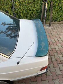 Křídla (spoilery) kufru mercedes - 12