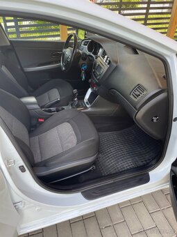 Kia ceed Sw 1,6 GDI 99kw Exclusive - 12
