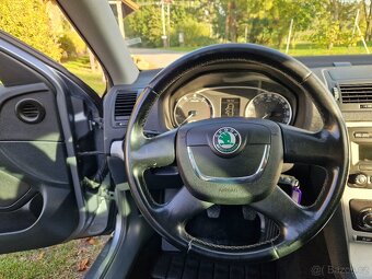 Škoda Octavia, 2 1,6 MPI 75 KW,LPG, digi klima,vyh. sed - 12