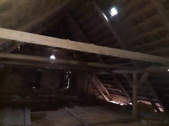 Staré trámy a prkna - 12