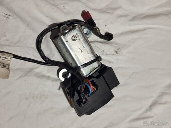 BMW e39 530i touring Náhradní díly - 12