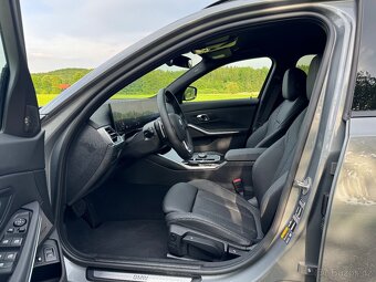 BMW 330e G21 Touring/215 kW/odp. DPH/r. 2024/nové - 18 km - 12