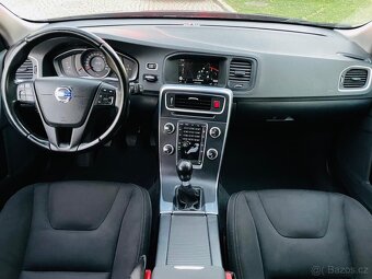 Volvo V60 2.0D3 5VÁLEC MANUÁL LED VÝHŘEV SENZORY - 12