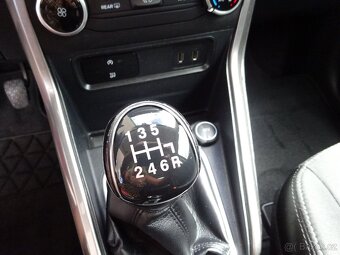 FORD ECOSPORT 1,0 i , 1 MAJITEL, GARANCE KM - 12