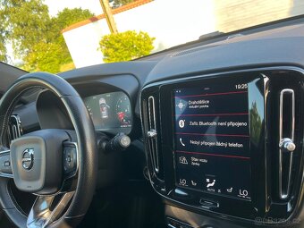 Prodám Volvo XC40 T5 R-design odpočet DPH - 12