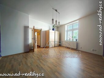 Pronájem prostorného zděného 2+1 [75m2] komora, po REKO, pob - 12