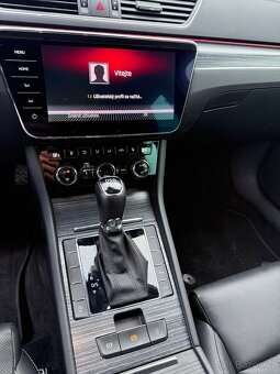 Škoda Superb. 110 kw. Webasto. Premium - 12