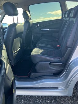 Ford S-MAX - 12