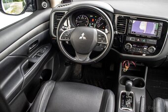 Mitsubishi Outlander 2.2 DI-D Intense+ - 12