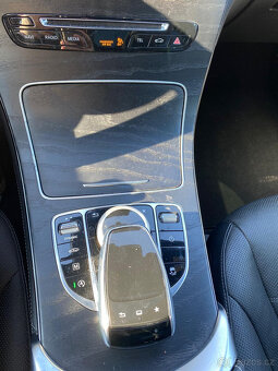 MERCEDES BENZ GLC 220 D AMG PANO HEAD-UP DISTRONIC - 12
