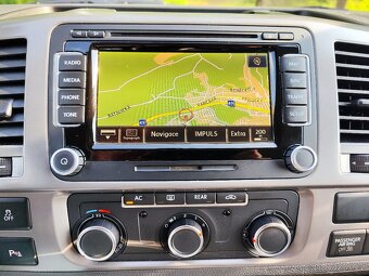 VW T5 CARAVELLE 2.0 TDI COMFORTLINE, 148 200 KM, 2x ŠOUPAČKY - 12
