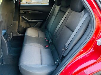 Mazda CX-30 2.0i 1.MAJITEL LED VYHŘEV KAMERY SERVISKA - 12