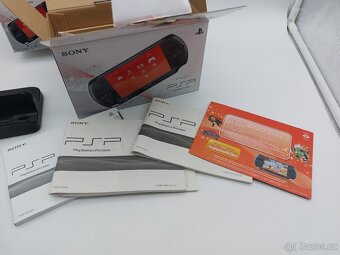 Playstation Portable Street E-1004 Cars bundle a 2GB memory - 12
