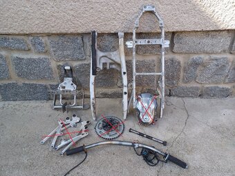 KTM LC8 950 - MOTOR NA DÍLY - 12