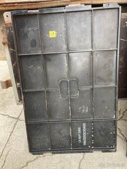 Ukládací box plastový, přepravka s víkem KLT 4622 za 200 kč - 12