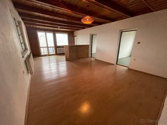 Prodej dvougeneračního domu 4+kk, 3+kk Olomouc, Nemilany - 12