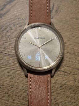 Garmin VIVOMOVE premium gold - 12