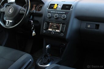 Volkswagen Touran 1.6 TDI DSG - 12