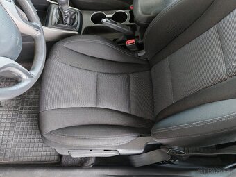 Hyundai I30 1.4i 73kW 2013 ČR KLIMA - 12