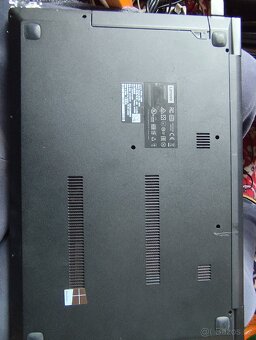 Notebook Lenovo V310-15IKB - 12