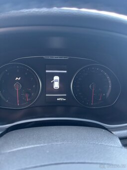 HYUNDAI i30N Sport Performance - 12