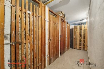 Převod dr. podílu, byty/3+1, 73 m2, U Splavu 2870/4, 69002 B - 12