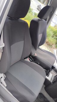 Nissan Xtrail  T30 2.2 dCi - 12