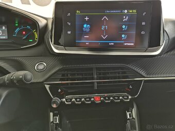Peugeot 208 e LED BT NAVI TOVÁRNÍ ZÁRUKA na baterie do 2029 - 12