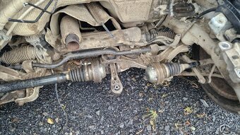 VW golf VI. karoserie + dveře +díly z jiného vozu černá met - 12
