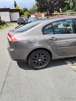 Renault Laguna III - 12
