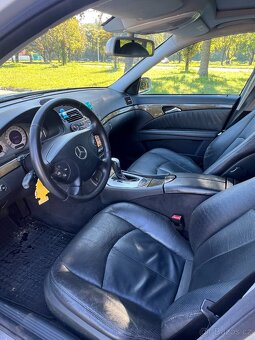 Mercedes-Benz E320 CDI Avantgarde - 12