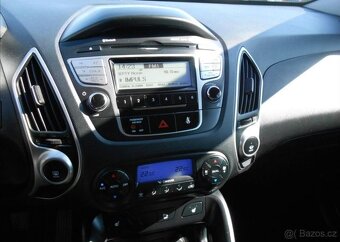 Hyundai ix35 2,0 CRDi 4x4 CZ Serviska nafta - 12