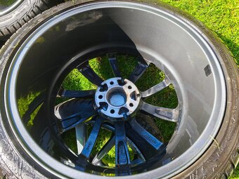 Dvourozměrná zimní sada KIA Stinger r19 5x114,3 - 12