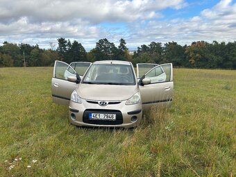 Hyundai i10 r.v.2010 - 12