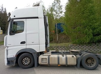 Mercedes Benz Actros 1845 - 12