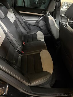 Škoda Octavia Combi RS - 12