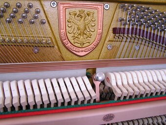 Prodám pianino Schlögl mod. 118 Moderna - 12
