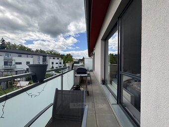 Pronájem bytu 3+kk 76 m², Včelná - 12