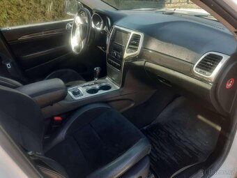 Jeep Grand Cherokee 3.0 CRD 177kw -serviska-rok 2013 - 12