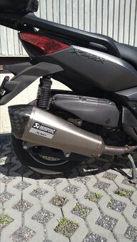 Yamaha X-max 400 + doplňky - 12