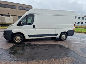 Peugeot Boxer 3.0 6 místné  rok.v 2012 stk 26/3 najeto :372 - 12