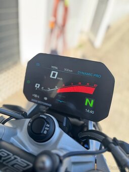BMW R1250R - 12