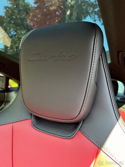 Porsche Taycan TURBO 2025 - 12