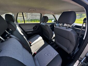 ŠKODA FABIA 1.4 16V - 1. Majitel - 12