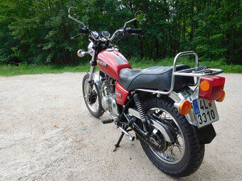 SUZUKI GN 250 - 12